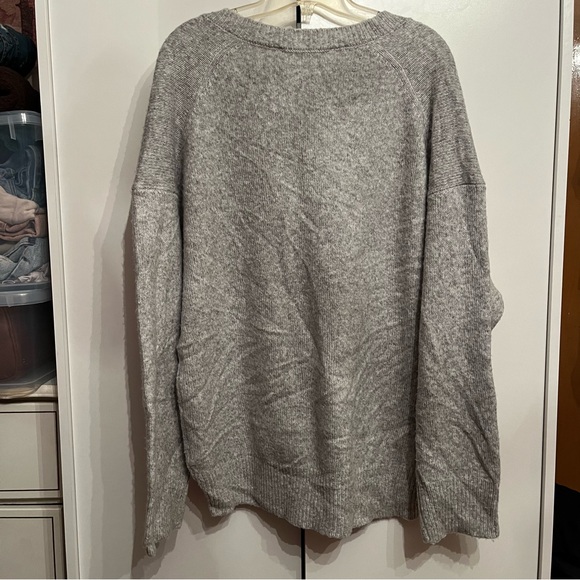 Zara sweater - Picture 3 of 5